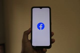 Réseaux sociaux pour entreprise : stratégie et gestion